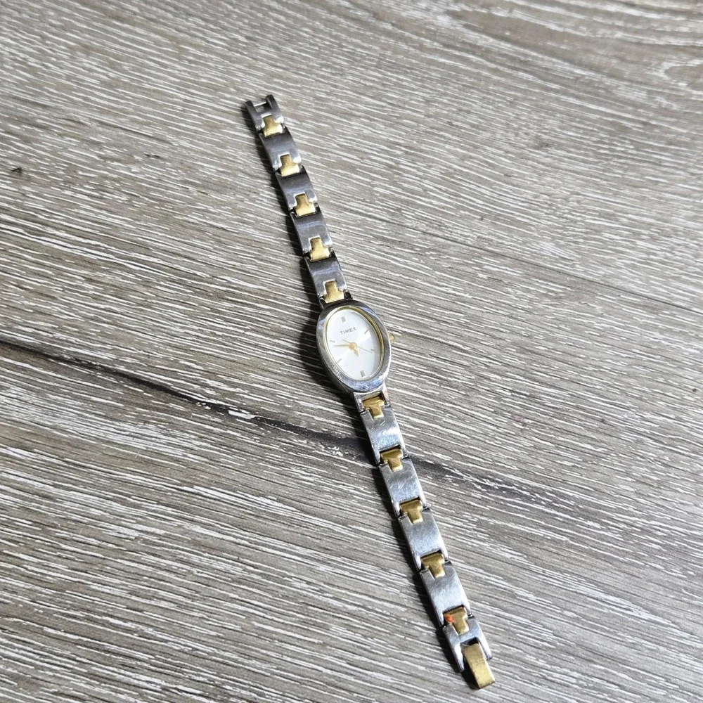 Timex Women's Oval Two Tone Silver Gold Bracelet Quartz Analog Watch Working